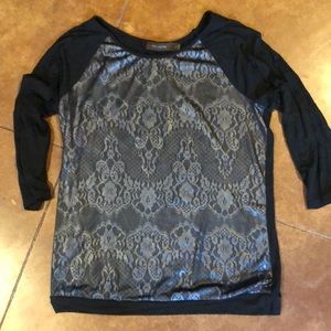 Limited blouse medium